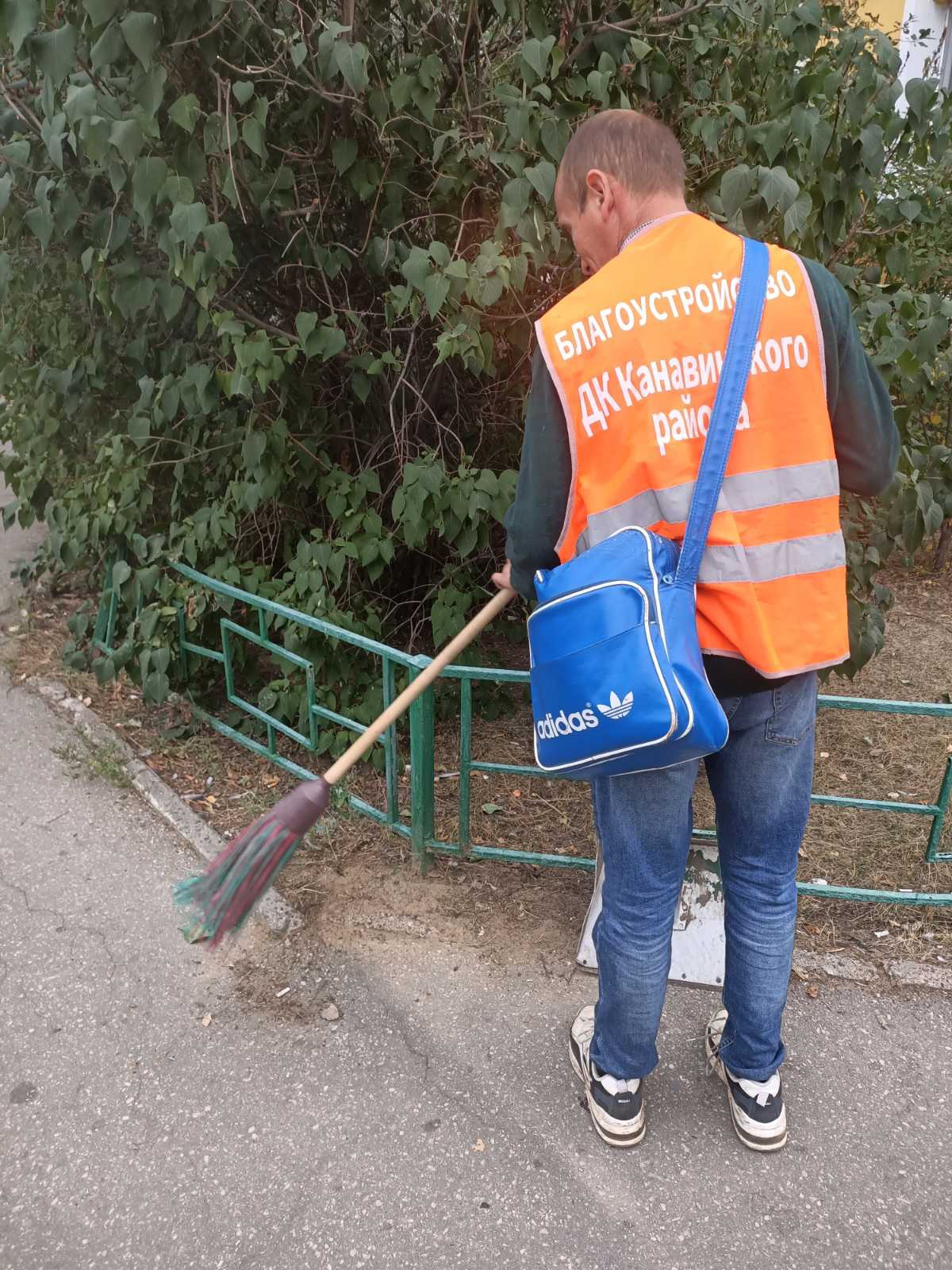uborka dvora dk